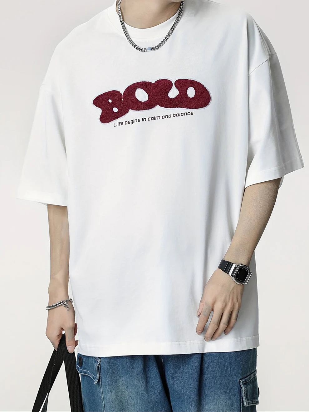 Men’s casual cotton T-shirt with embroidered pattern